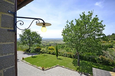 Lussuosa villa con piscina a Cortona