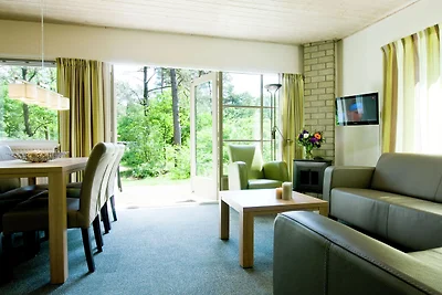Bungalow con stufa in legno, vicino ad Assen
