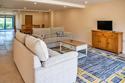 Scheune in Cotswolds mit Whirlpool & Aussicht