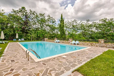 Wohnung in Greve in Chianti mit Garten