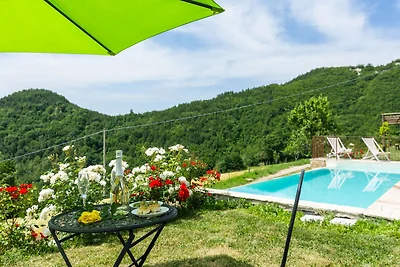 Schönes Bauernhaus mit Swimmingpool