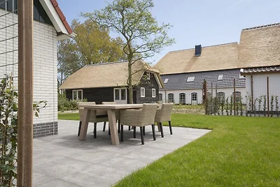 Bungalow in De Cocksdorp mit Garten