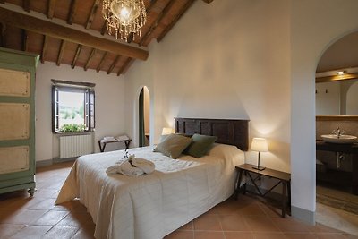 Klassische Villa mit Pool in Lucignano...