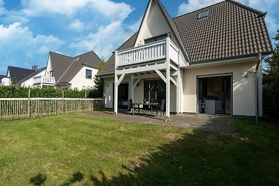 Holiday flat in Bastorf with garden