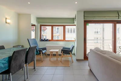 Appartement met terras en zijdelings zeezicht
