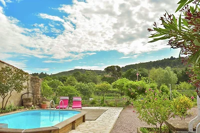 Ferienhaus mit Schwimmbad