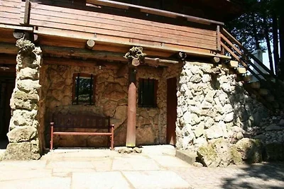 Besonderes Blockhaus am Waldrand