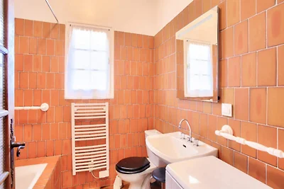 Apartment in der Nähe von Golfplatz und Stran...