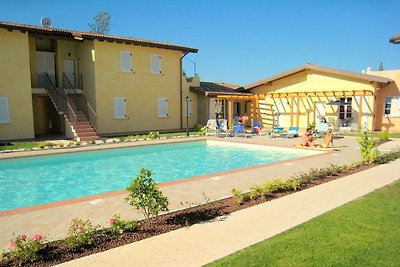 Stylish Holiday Home 3 Km from Lake Garda & R...