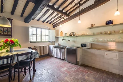 Elegante casa colonica con piscina