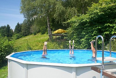 Charmantes Ferienhaus in Jenig mit Pool