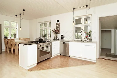 8 Personen Ferienhaus in Nakskov