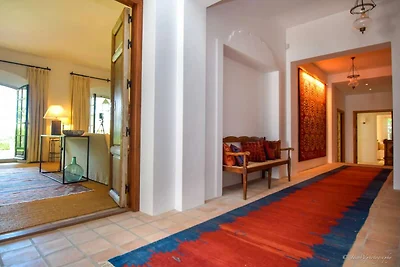 A Real Oasis in Colonial style