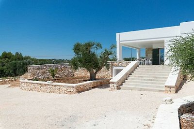 Villa in Brindisi mit Schwimmbecken