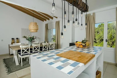 Villa im Ibiza-Stil in Moraira mit privatem...
