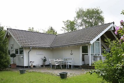 Ruhiges Ferienhaus in Dronningmølle mit Sauna