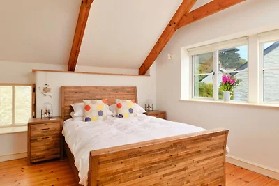 Ferienhaus im Dorf mit Meerblick