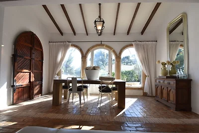 Villa spagnola vicino alla spiaggia con...