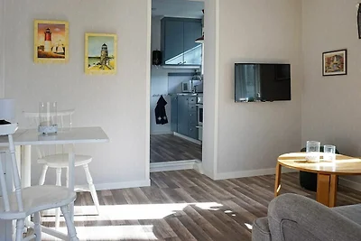 3 persone case ad HUNNEBOSTRAND-By Traum