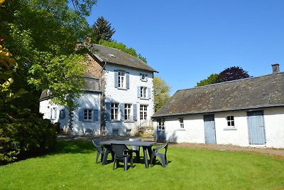 Modernes Ferienhaus in Roumont mit Garten