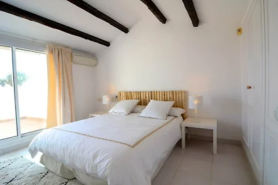 Wohnung mit drei Zimmern und Terrasse