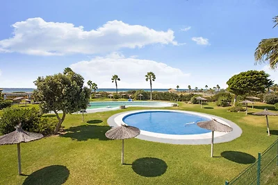 Belvilla by OYO Beachfront Zahara