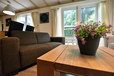 Chalet mit privatem Garten und Terrassen