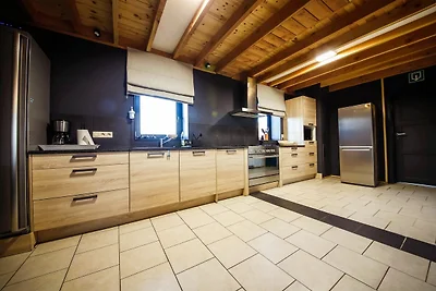 Schönes Ferienhaus in Gesves, umgeben von...