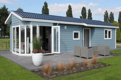 Moderne Chalet-Flucht am See