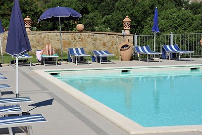 Wohnung in Villa mit Swimmingpool