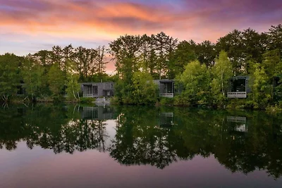 Waterside Elegance Sky Pad