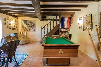 Gemütliche Villa in Sourzac mit Swimmingpool