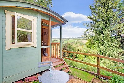 Ferienhaus mit Hügelblick und Garten