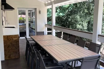 Häuser & Villen für 10 Personen