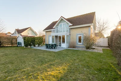 Freistehende Villa mit Geschirrspüler, 1 km v...