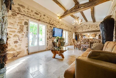 Casa vacanze in pietra con piscina privata