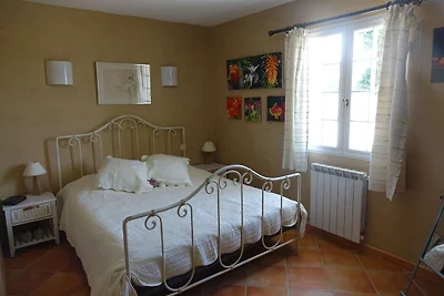 Villa con piscina a Saint-Pierre-de-Vassols