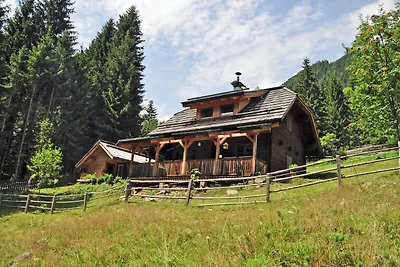 Chalet in Kolbnitz-Teuchl mit Balkon
