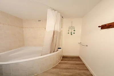 Ruhige Eleganz in der Nähe des Annecy-Sees...