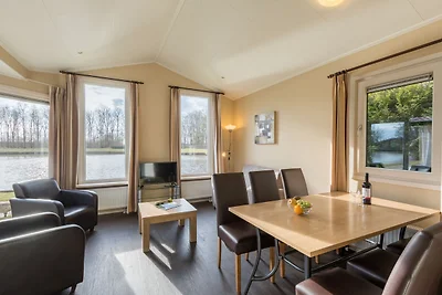 Gut ausgestattetes Mobile Home mit Geschirrsp...