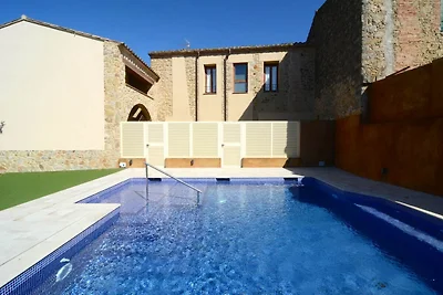 Apartment für zwei Personen mit Swimmingpool