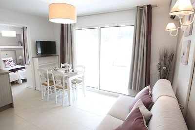 Appartement moderne et confortable près du po...