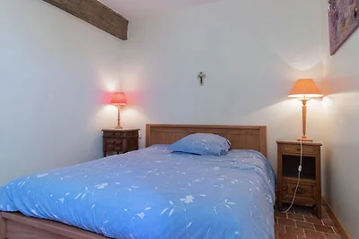 Cottage in un'antica fattoria isolata