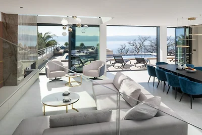 Luxury Villa Hedonia