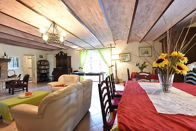 Tranquillo cottage a Englancourt con terrazza