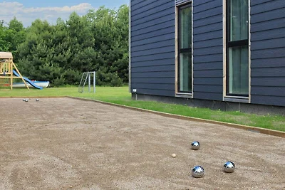 4 Sterne Ferienhaus in Væggerløse-By Traum