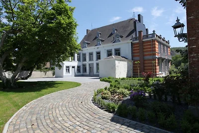 Gemütliches Ferienhaus in Wanze mit Sauna