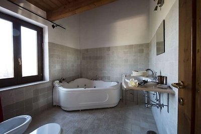 Ruhige Wohnung in Ascoli Piceno mit Whirlpool