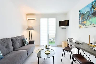 2-Zimmer-Apartment im Herzen von Cannes, 100...