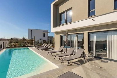 - Villa Seastar